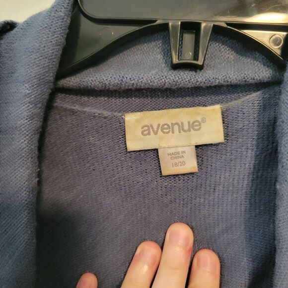 Avenue Blue Drape Front Cardigan Sweater Size 18/20 - Picture 5 of 6